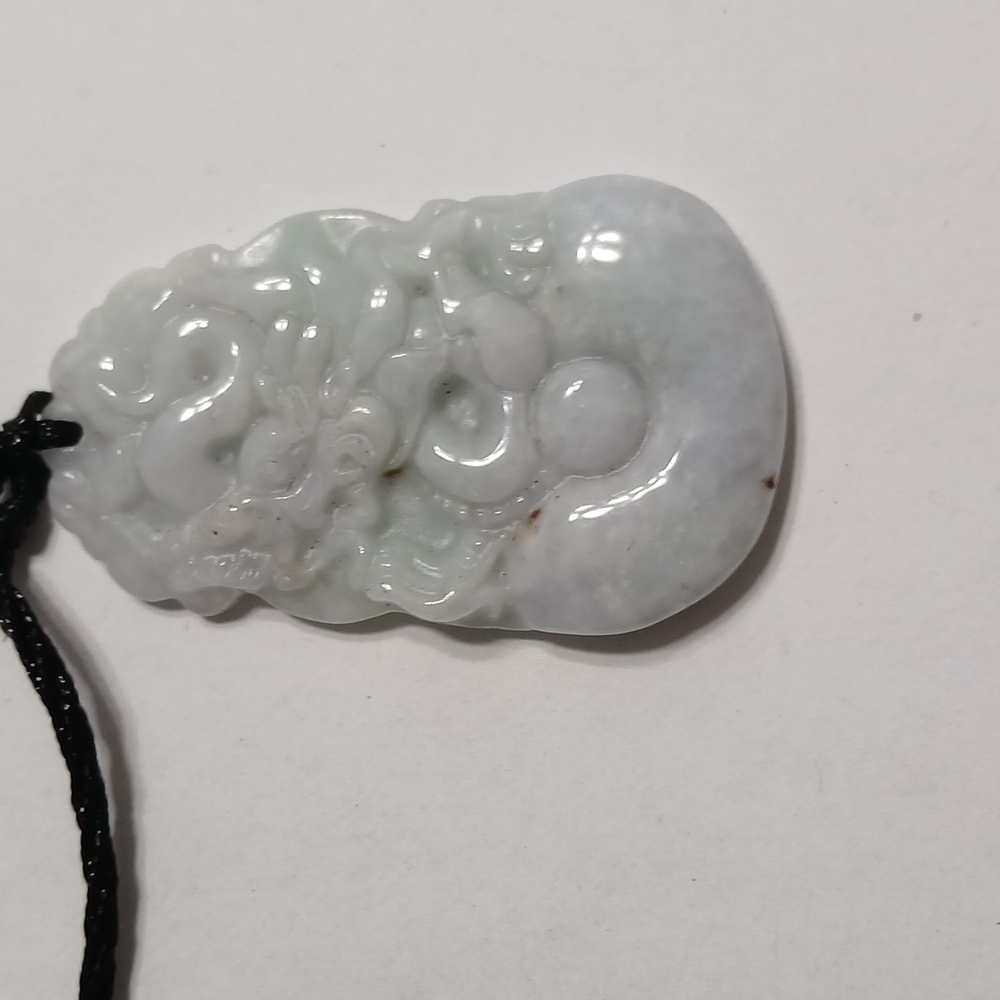Dragon jade pendant small